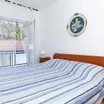 Διαμέρισμα 2 Bedroom In Klek