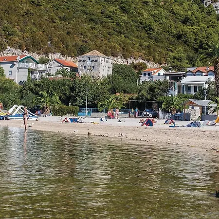 Daire 2 Bedroom Lovely In Klek